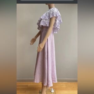 Beautiful lilac linen dress with embroidery. Hidden zipper on side.